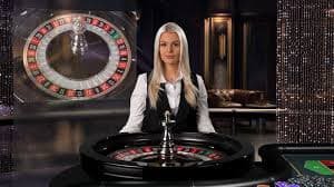 Tampilan roda Speed Roulette qqfortuna di layar ponsel dengan opsi taruhan di sekitarnya